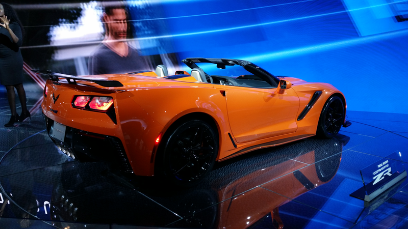 Illustration for article titled LA Auto Show Photo Dump/App Review